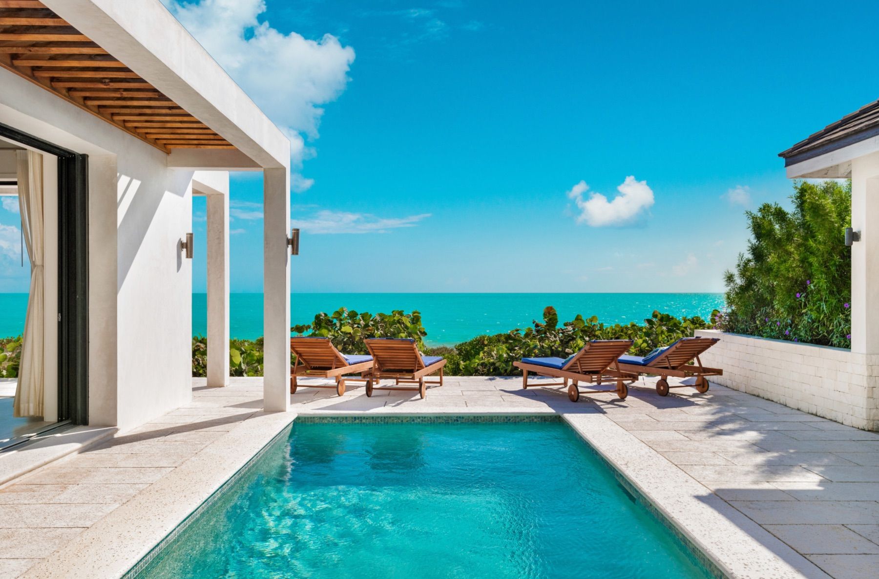 Guest house pool